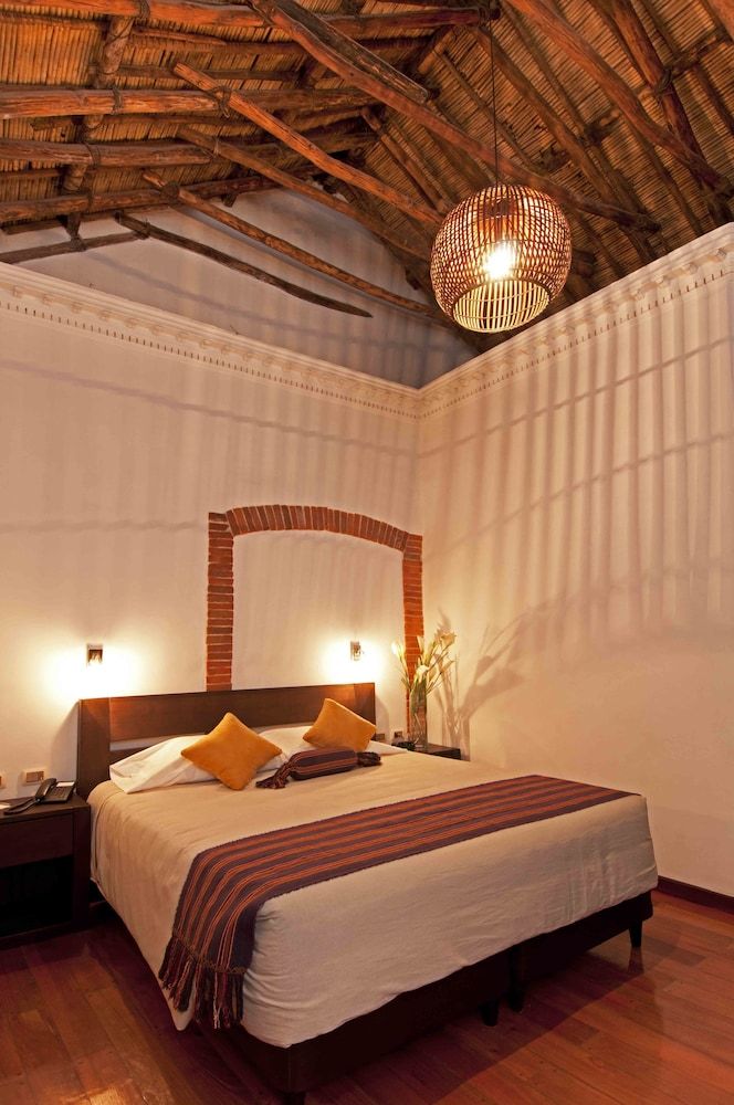 Double Room, 1 King Bed