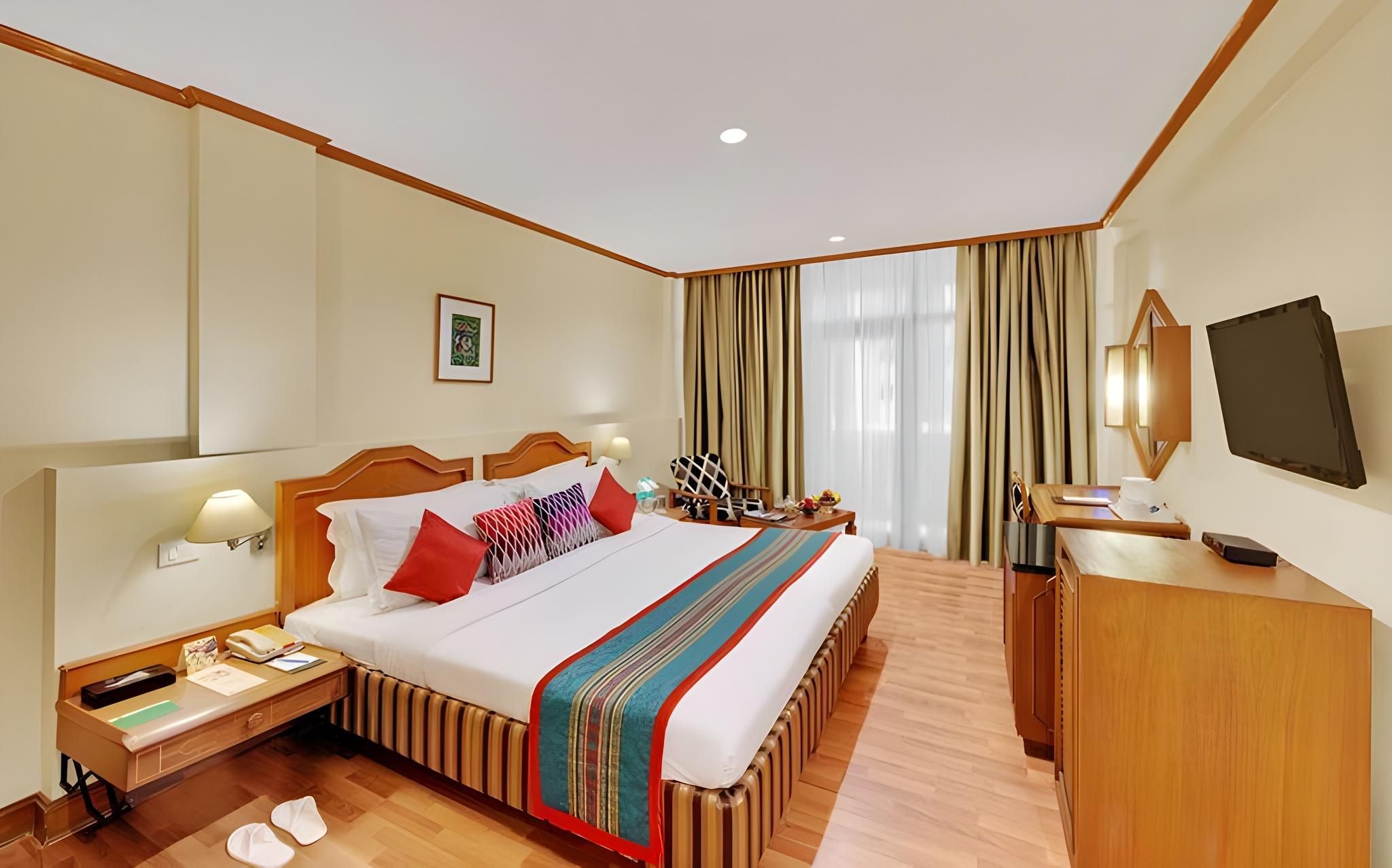 Ambassador Pallava Deluxe Room 3