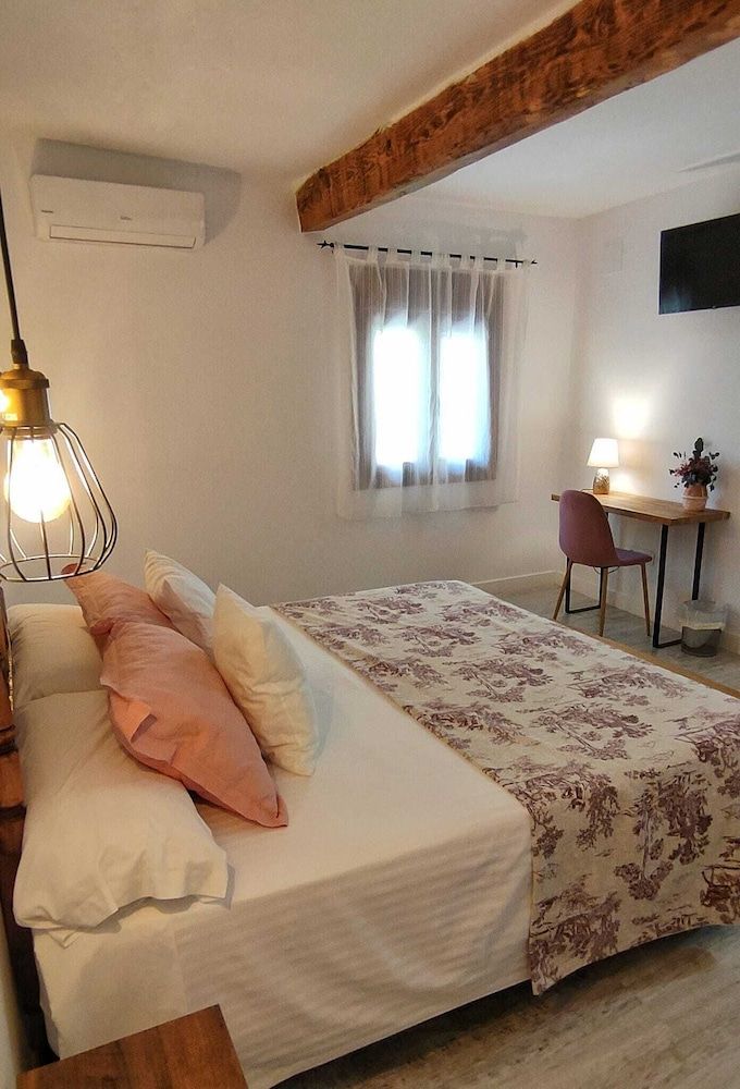 Casa Rural el Rincón de Monfragüe Room, 1 Queen Bed, Courtyard View 3