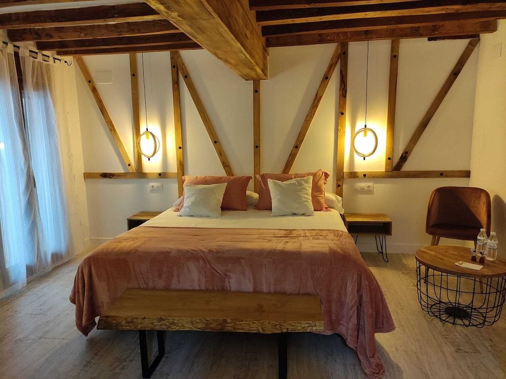 Room, 1 Queen Bed, City View