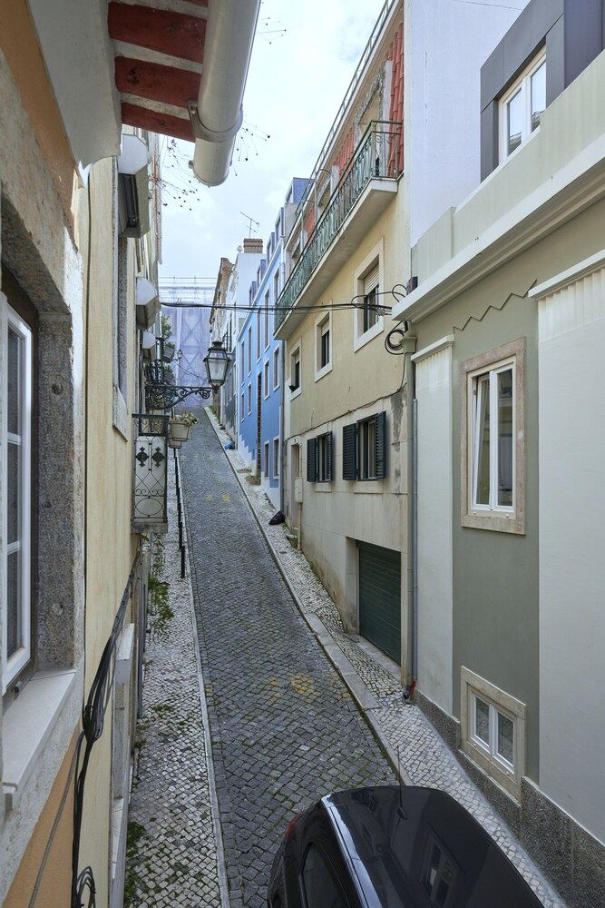 undefined Renovated and Spacious Duplex Apartment With Patio, By TimeCooler 4