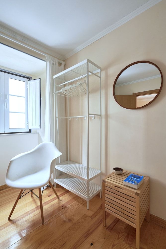 Renovated and Spacious Duplex Apartment With Patio, By TimeCooler Apartment, 3 Bedrooms, Patio 19