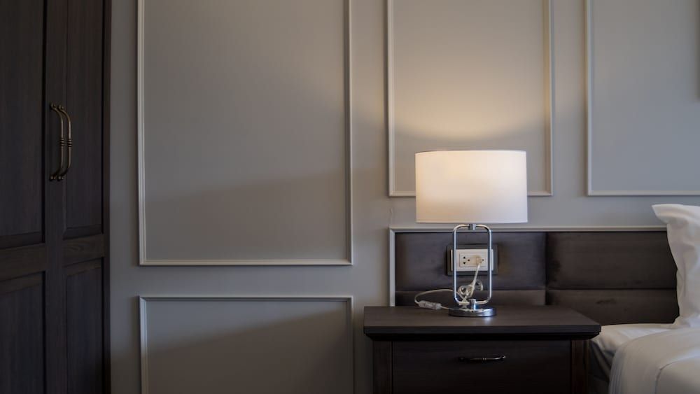 B2 Riverside Premier Hotel Suite River View 10