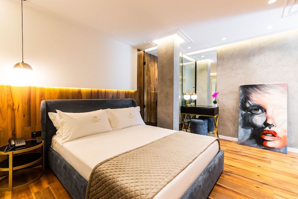 Standard Room (Sweet 203)