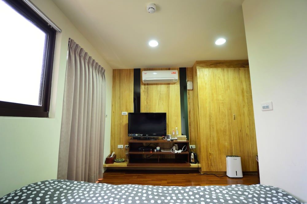 Sanyi Wei Wei Feng Business Double Room, 1 King Bed, Non Smoking 5