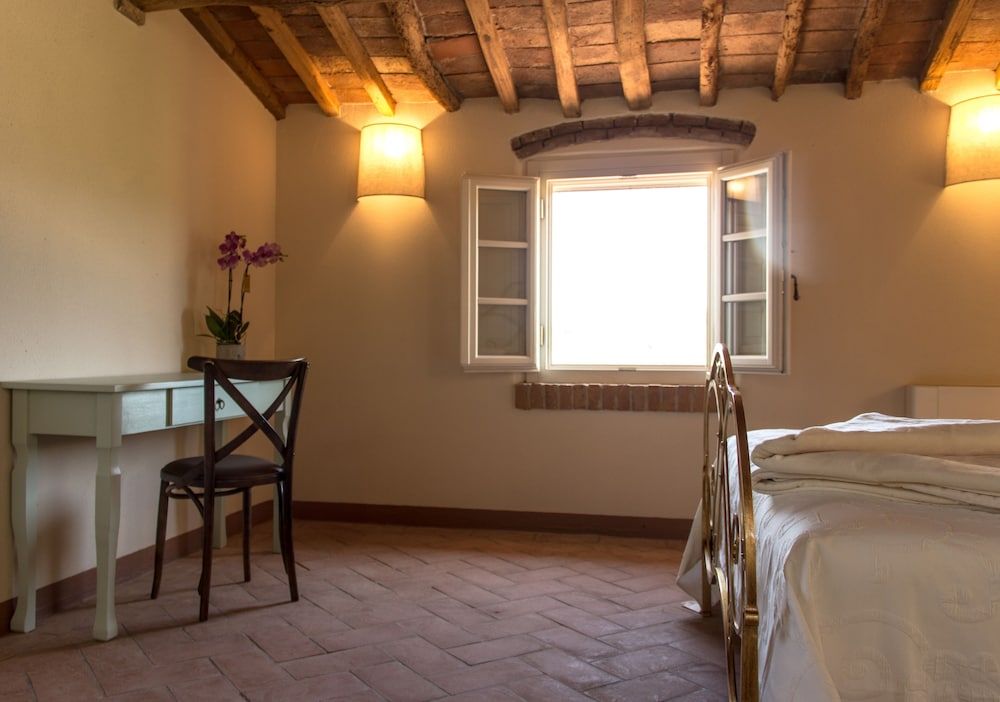 Locanda dell'Aioncino Superior Room (Vermentino) 2