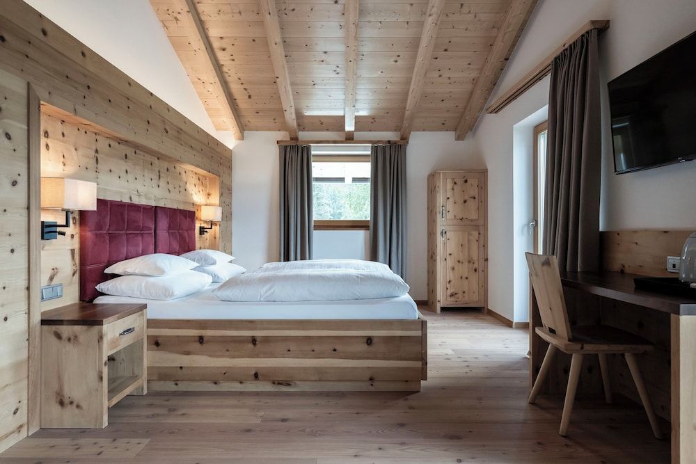 Junior Suite, Balcony, Valley View