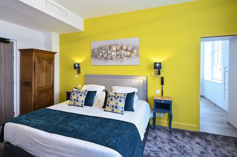 Belle Normandy Deluxe Room 12