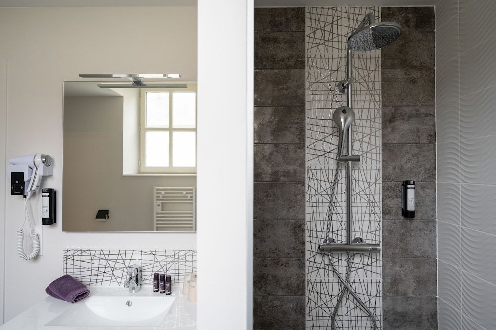 Belle Normandy Executive Room 14