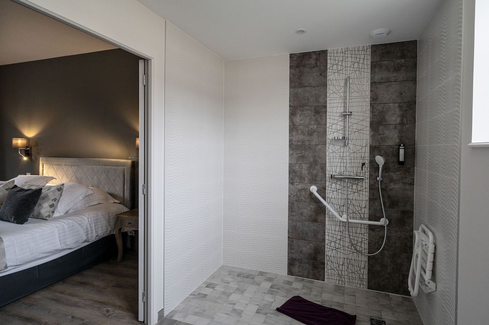 Belle Normandy Executive Room 13