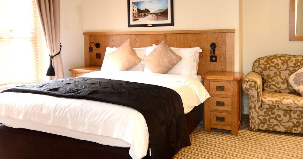 The Star Inn 1744 Double Room, Ensuite, Ground Floor 2