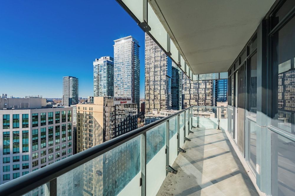 RS Boutique Suites Design Condo 16