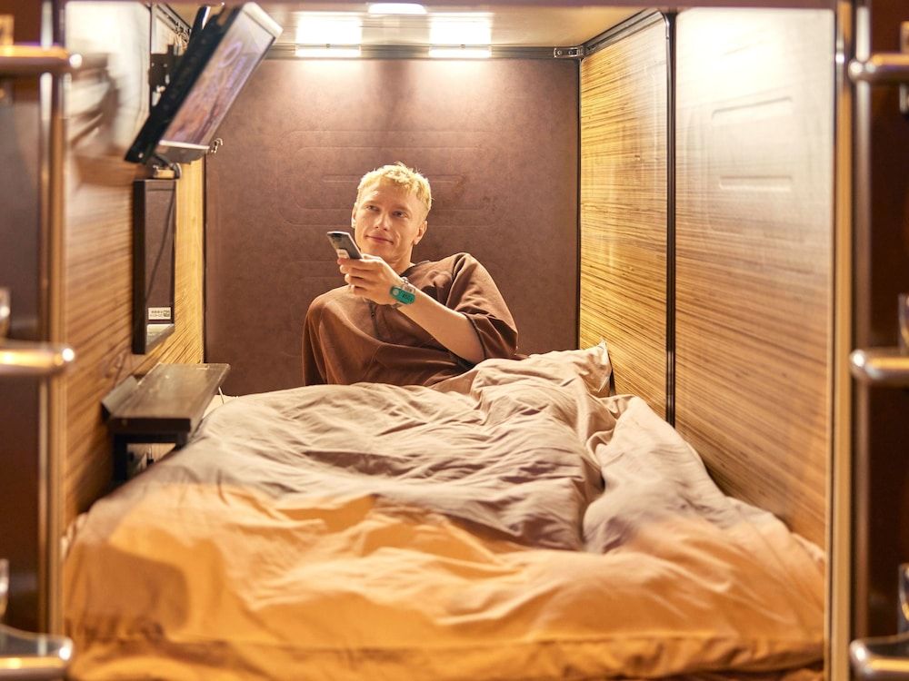 Anshin oyado Woman & Man Nagoya Capsule room Men only for 2 persons 5