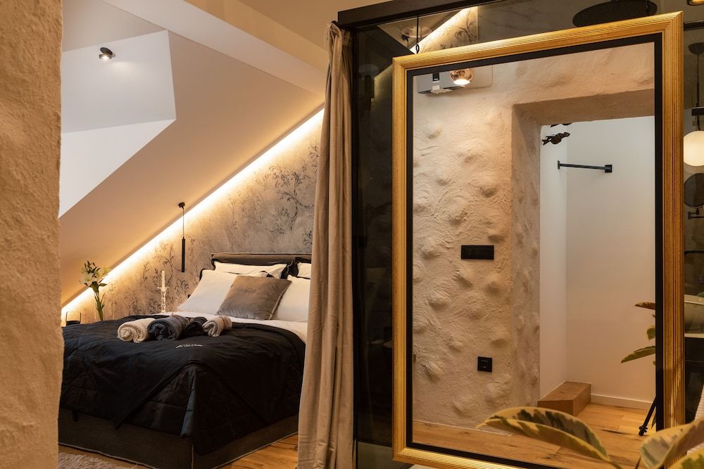 La Vita e Bella V Superior Double Room (on the 4th floor) 7