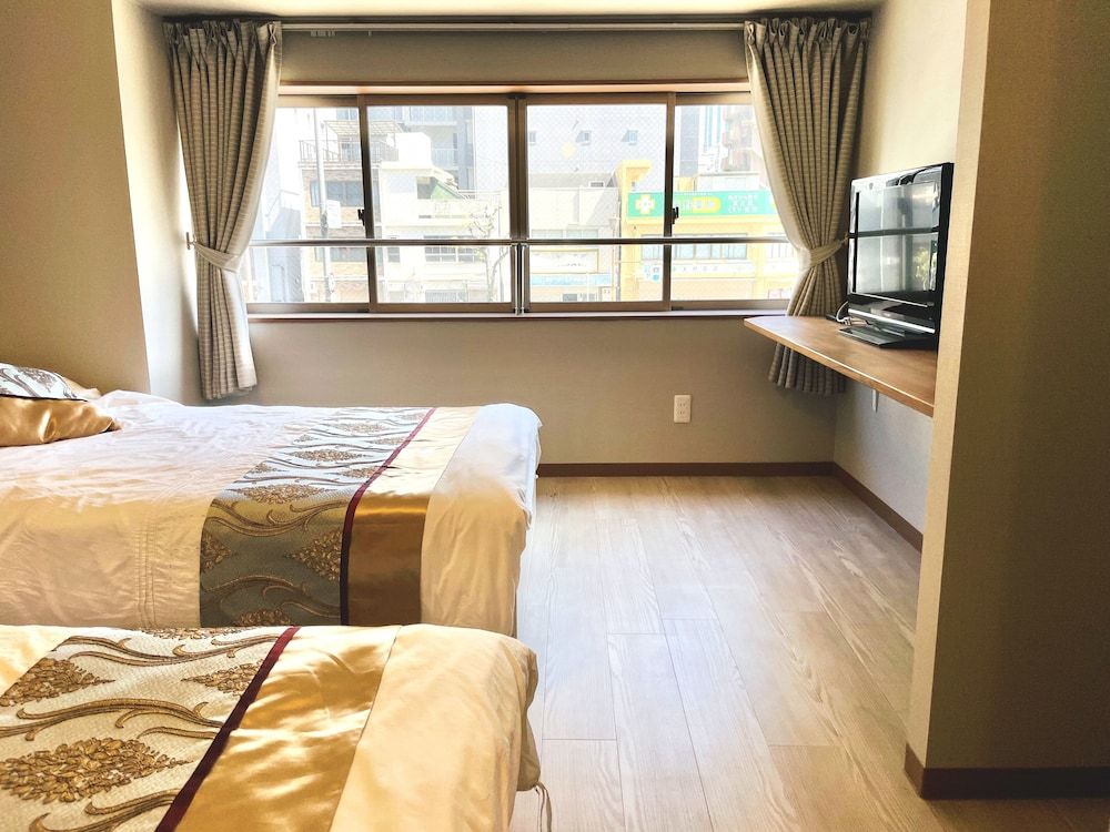 undefined 323Nanba-Near the station