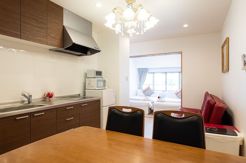 undefined 323Nanba-Near the station 6