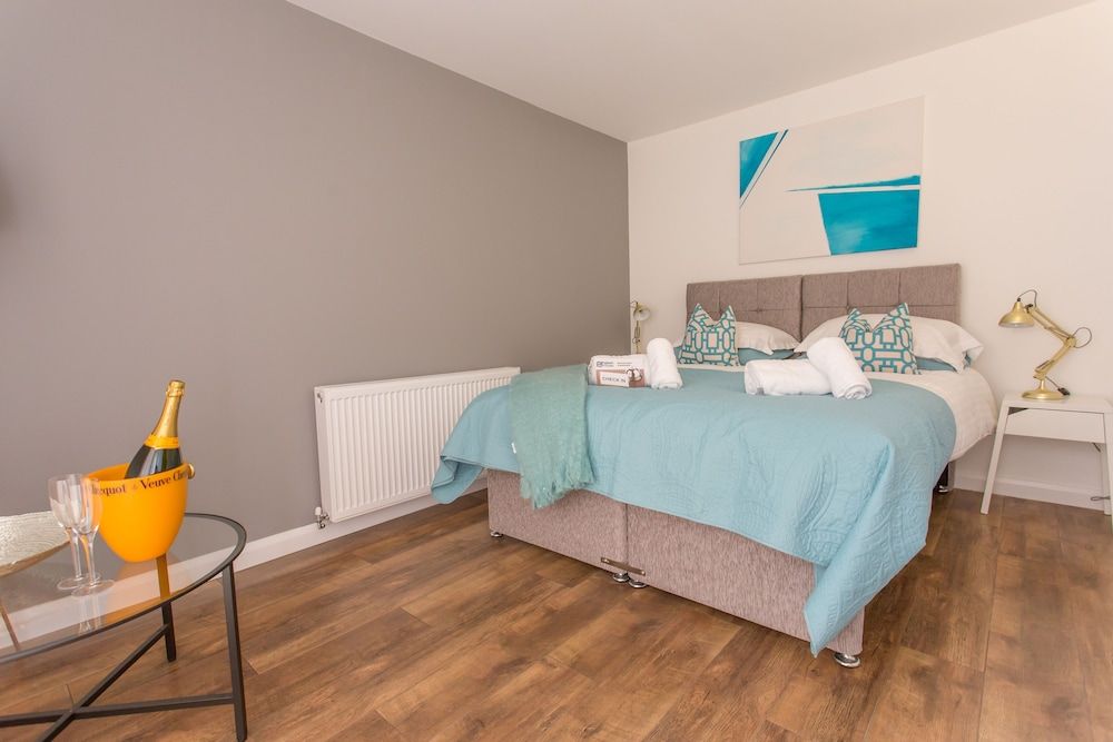 Suite (Morris)