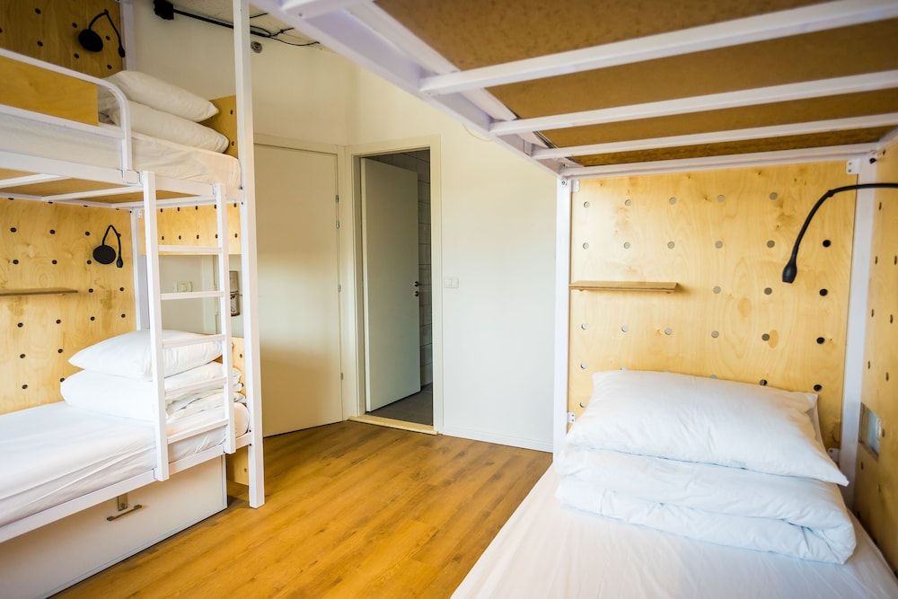 undefined Domus Metro Hotel 6