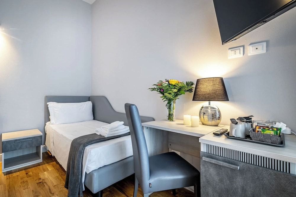 undefined Residenza 24 5