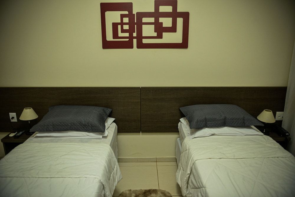 Hotel D'Napoles Twin Room, Multiple Bedrooms 4