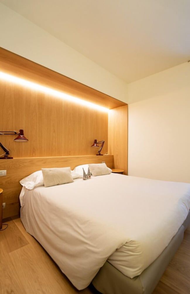 Albergo Sorriso Deluxe Triple Room 2