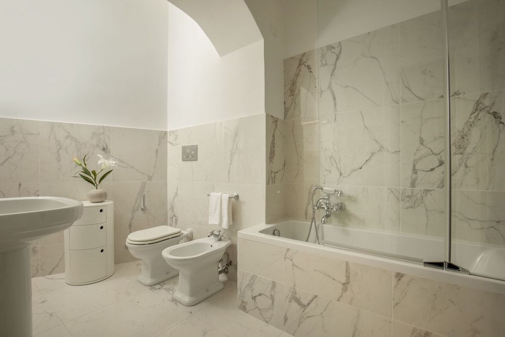 Belsiana House Deluxe Double Room, 1 Queen Bed, Bathtub 3