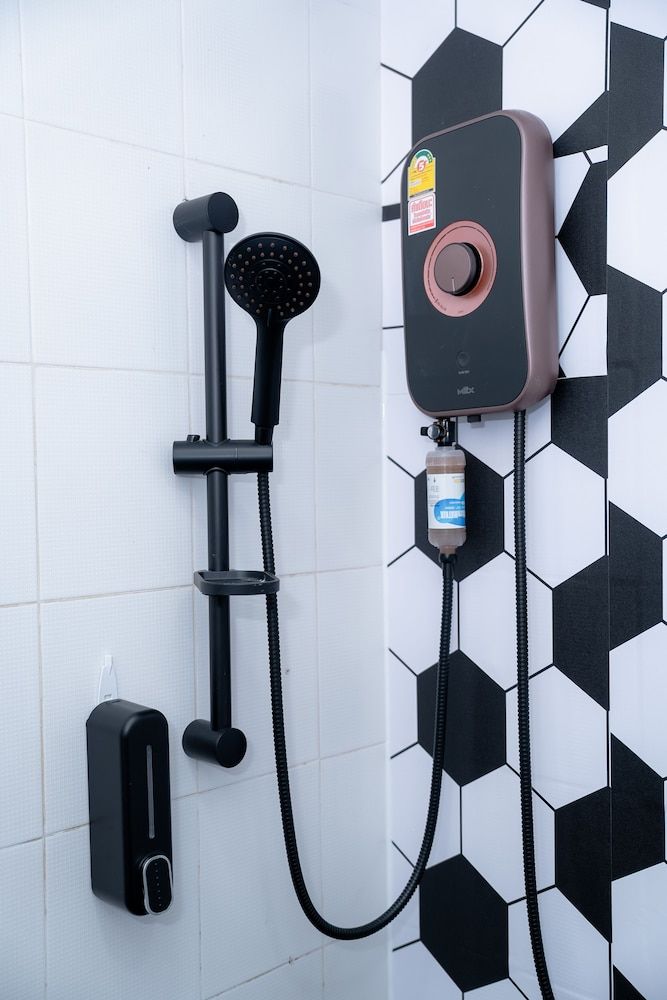 Baan Waru Seaview Superior Modern Room 12