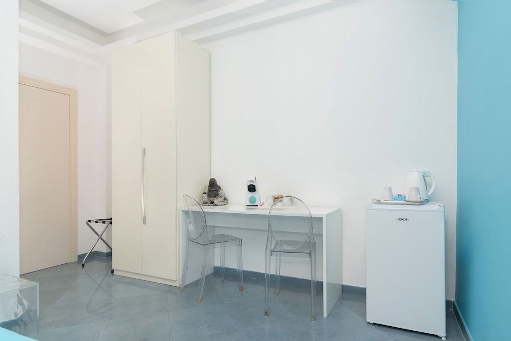 undefined Emily Suites 9