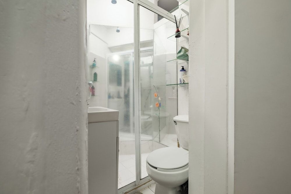 Casa Itzae B&B Polanquito Dog Friendly VERDE, PEQUEÑO BAÑO COMPARTIDO, NO PETS, NO WINDOWS 8