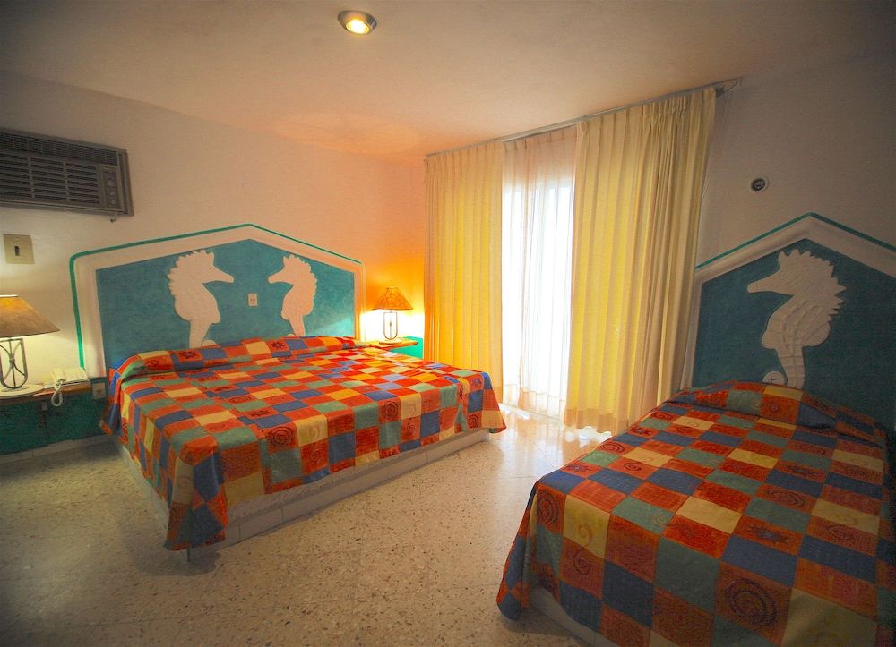 Hotel Plaza Carrillo's Standard Room 3