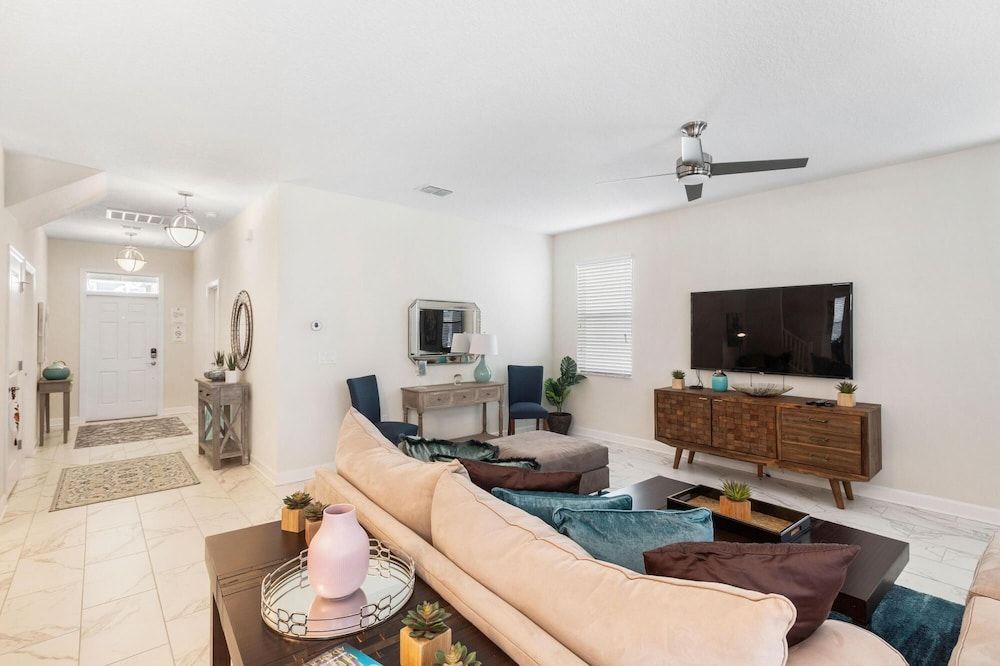 undefined 1520 FD 6BR Luxury Villa Pool Game Room 9