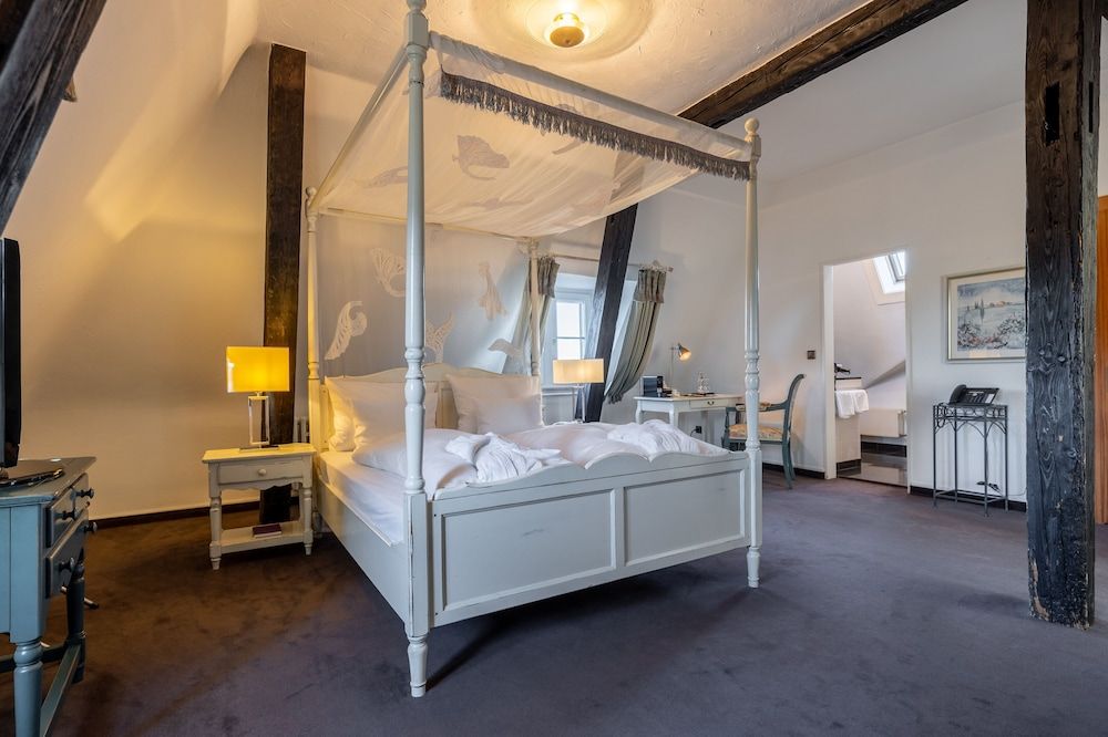 Top Hotel Jagdschloss Niederwald Suite 4