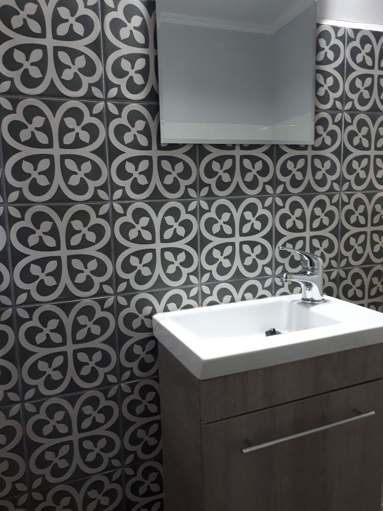 Mignon & Teak Apartment 5