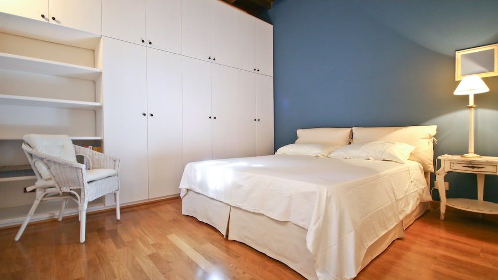 undefined Rental in Rome Laura