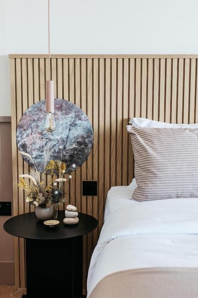 Port Hotel Classic Double Room, City View 3