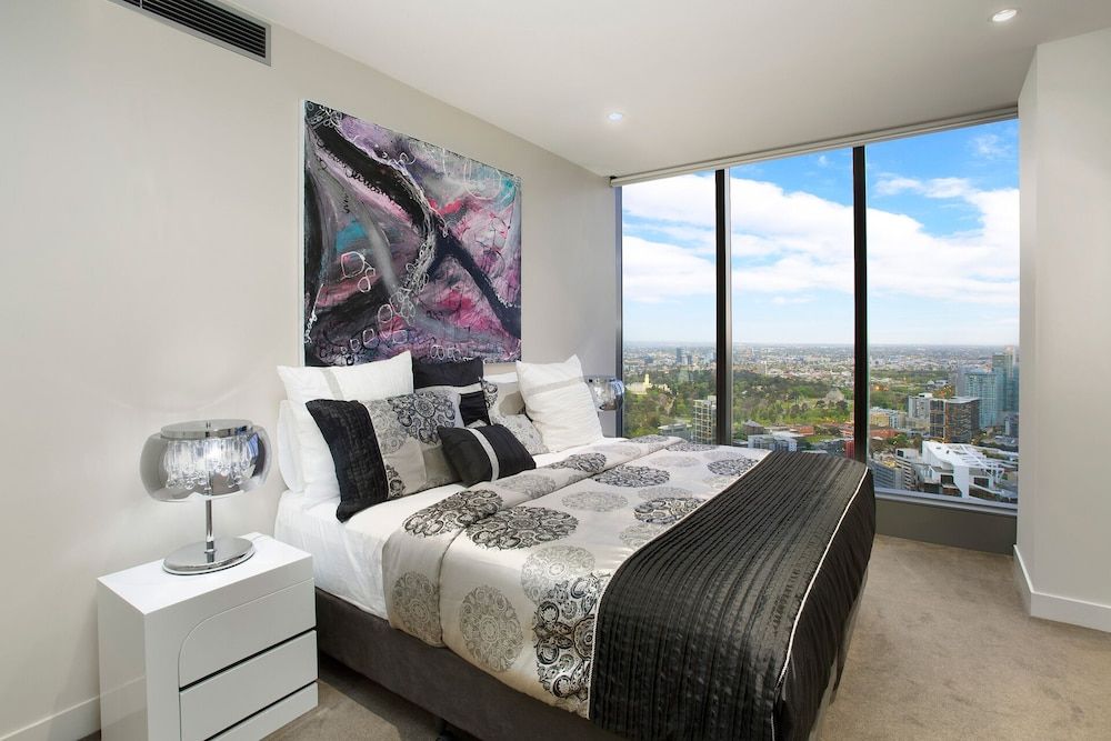 3 Bedroom - 2 Bathroom Penthouse Level