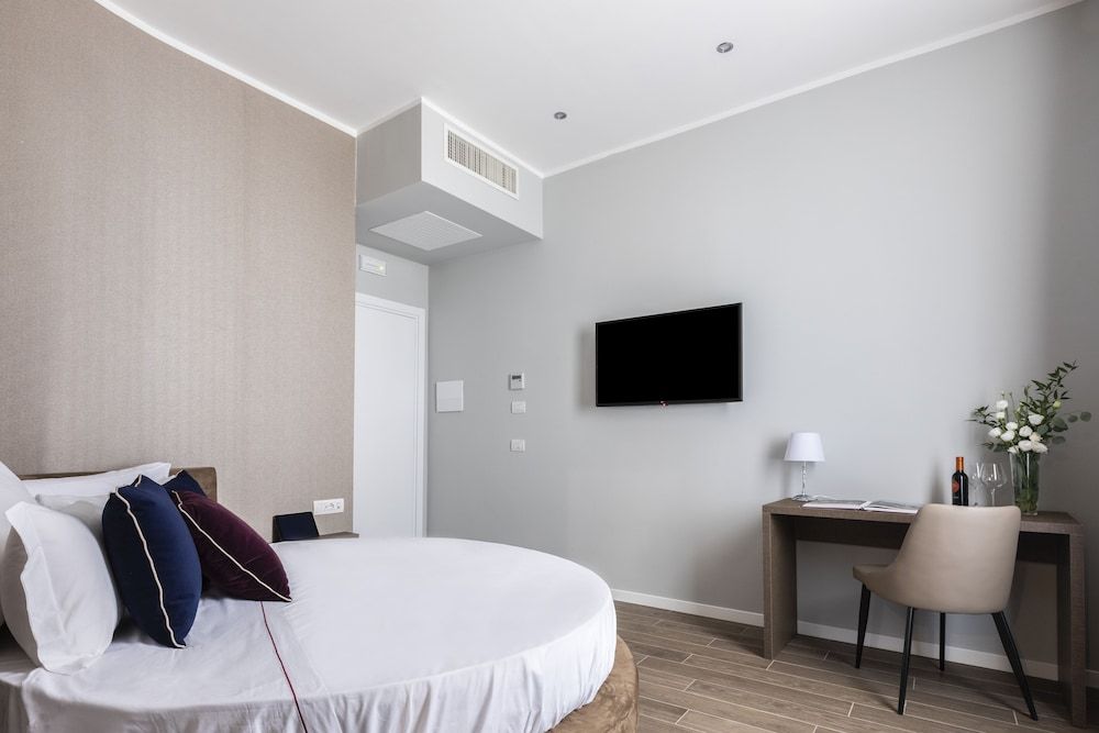 undefined Giubbonari Suites 5