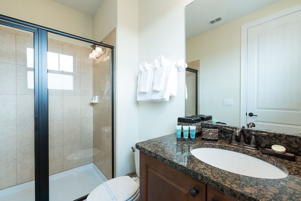 Luxury Disney Dreams Pool Spa Game Room 6 Bedroom Home by RedAwning House, 6 Bedrooms 11