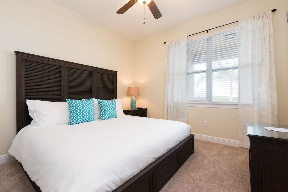 Luxury Disney Dreams Pool Spa Game Room 6 Bedroom Home by RedAwning House, 6 Bedrooms 9