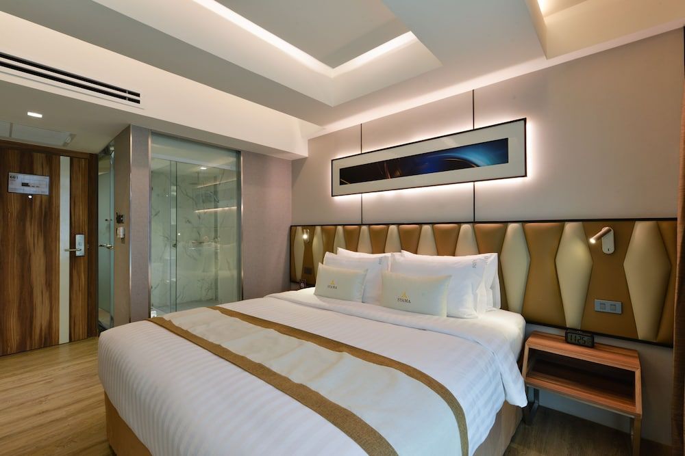 undefined Syama Nana 6