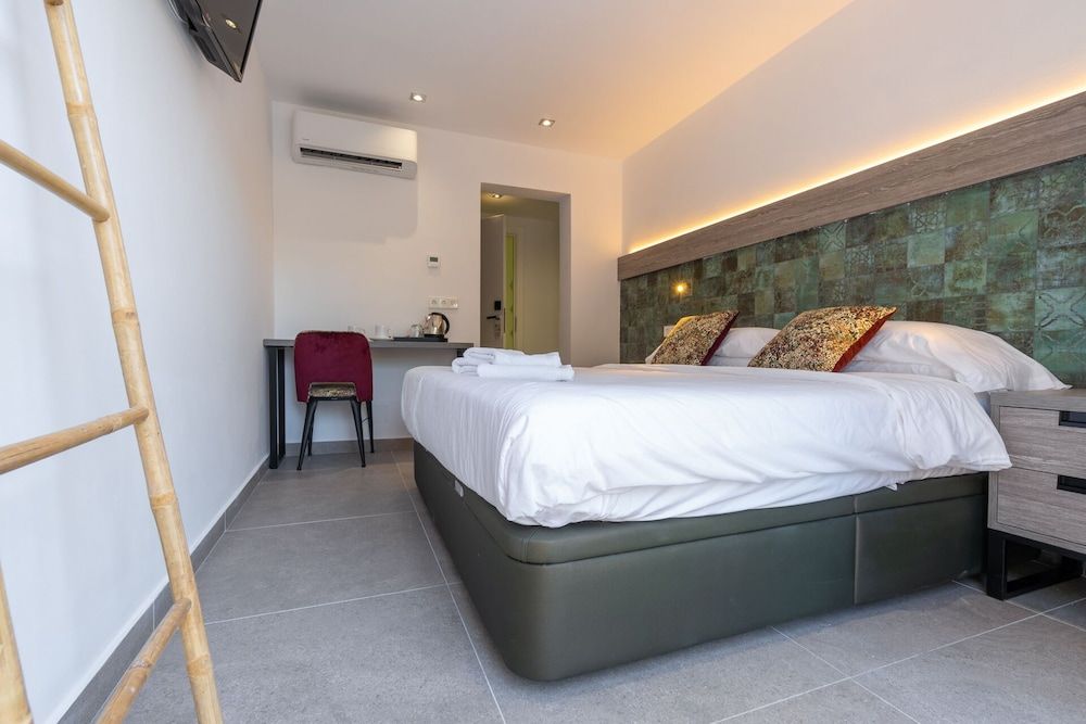Premium Double Room, 1 Queen Bed, Terrace