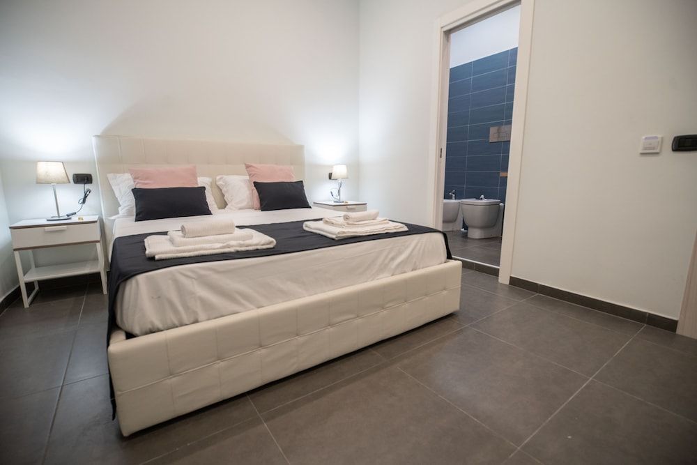 undefined Doria Suites Napoli 3