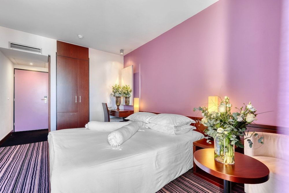 Superior Double Room, Balcony (Partial Sea View)