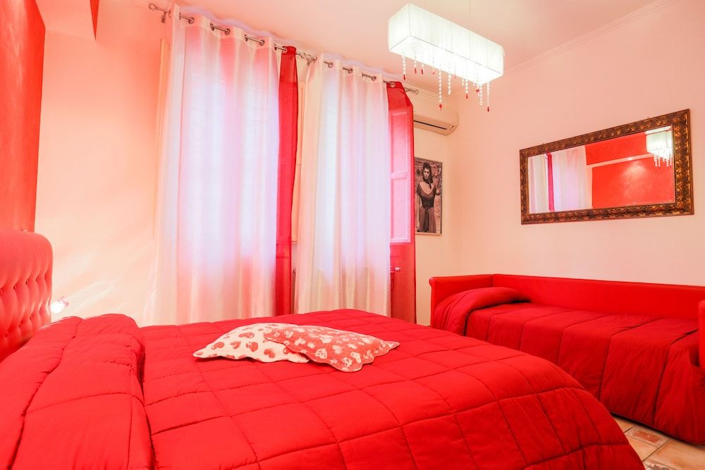 Villa Bellini Superior Triple Room 5