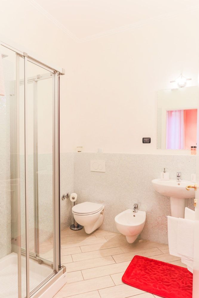 Villa Bellini Superior Triple Room 9