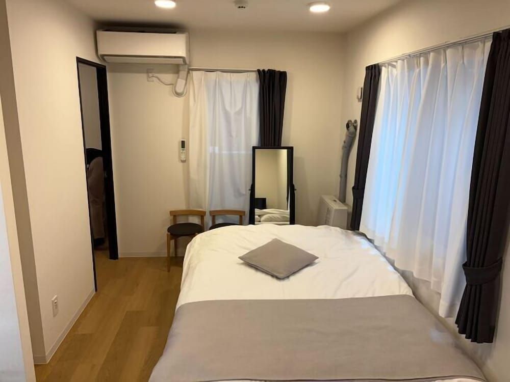 UCHI Susukino 5.7 Comfort Room (1) 2