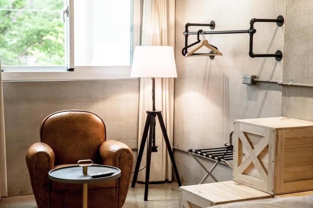 Genuinn Double Room 11