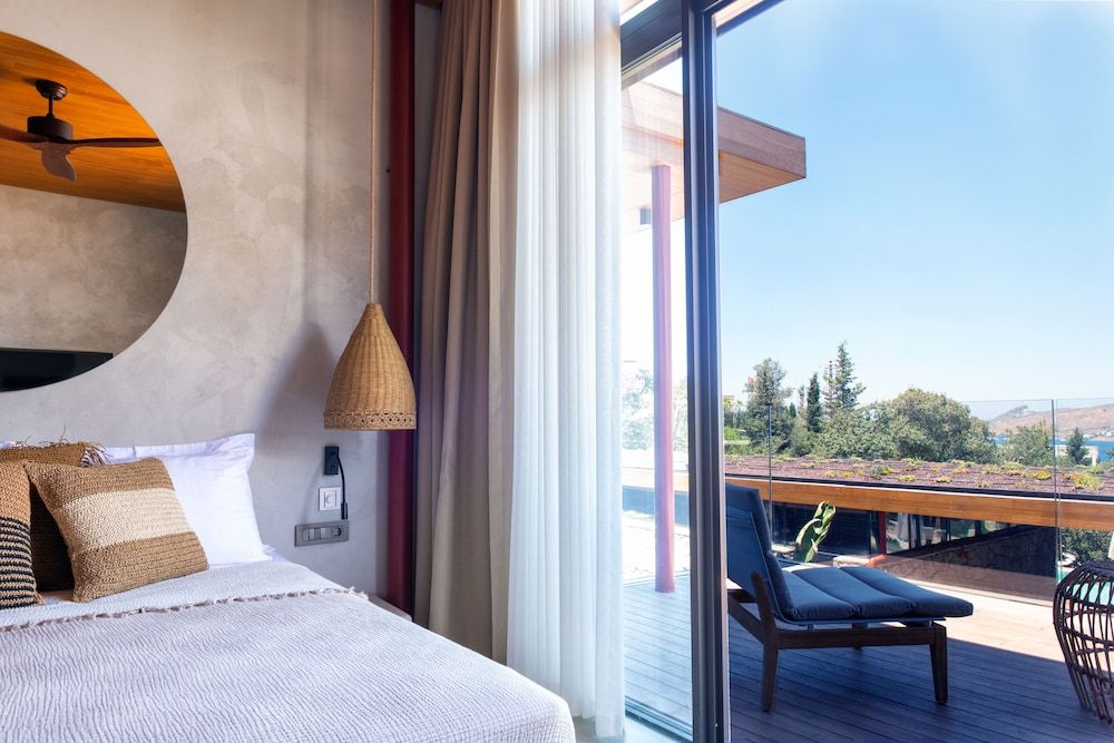 Deluxe Sea View