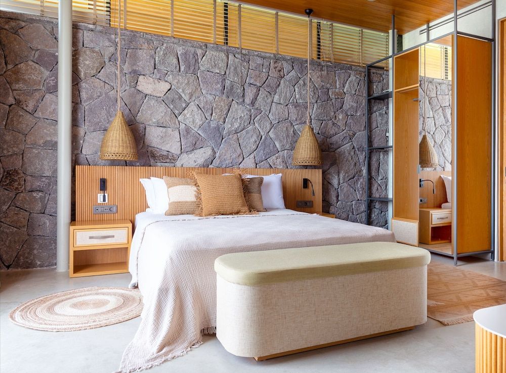 undefined Birdcage 33 Hotel - Adult Only 2