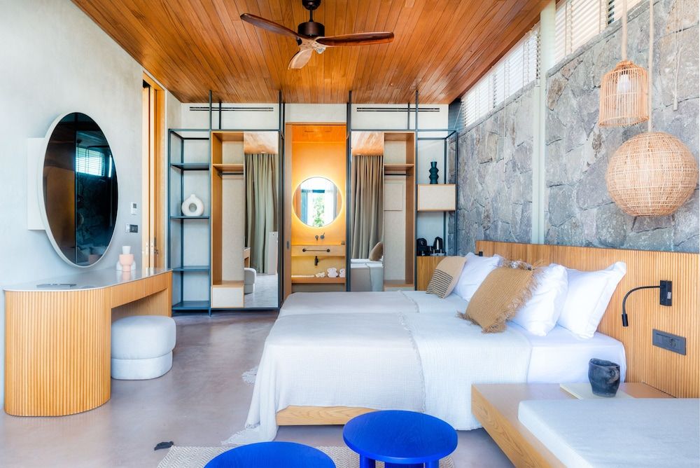 undefined Birdcage 33 Hotel - Adult Only
